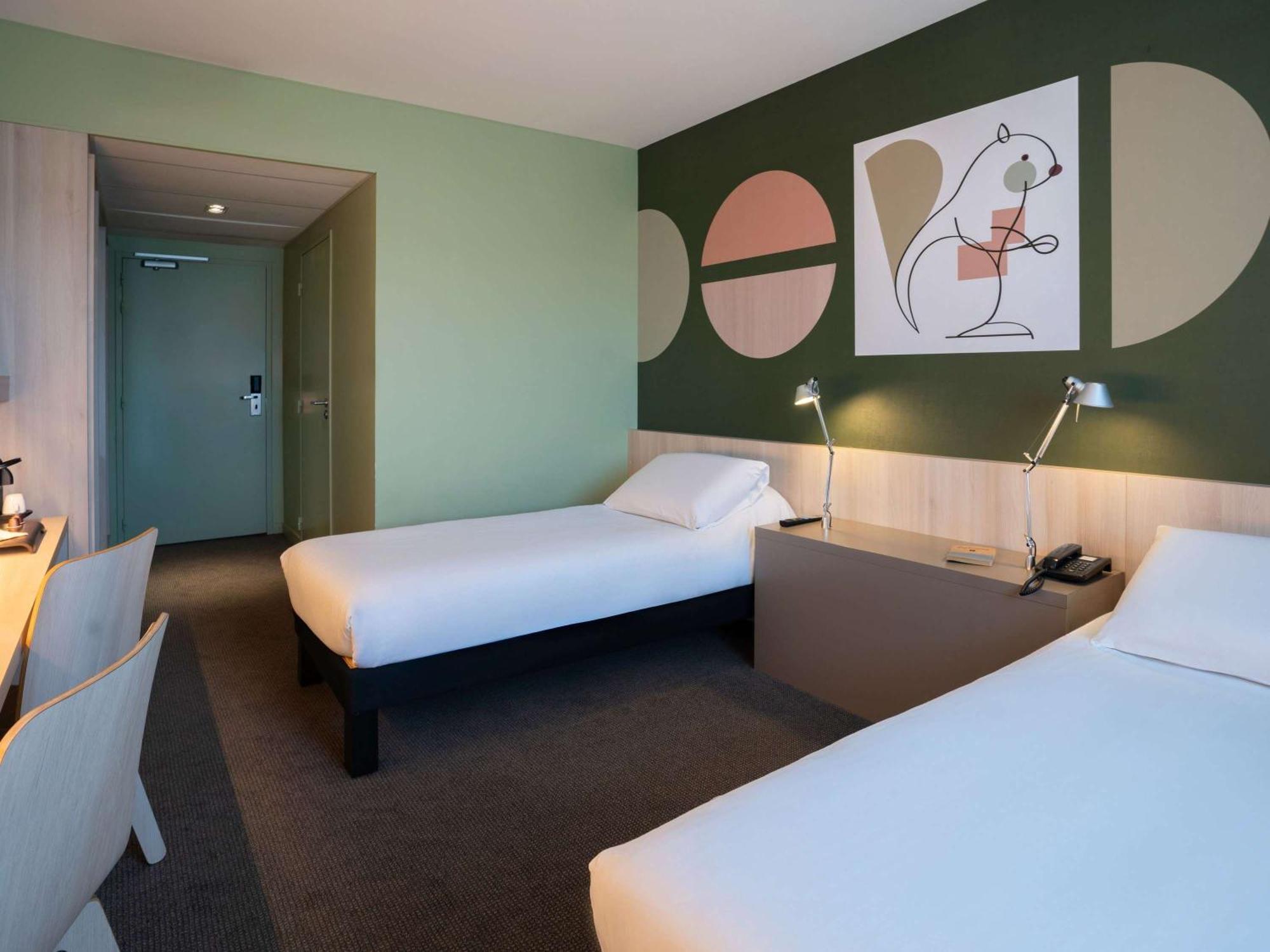 Готель Ibis Styles Ґере Екстер'єр фото